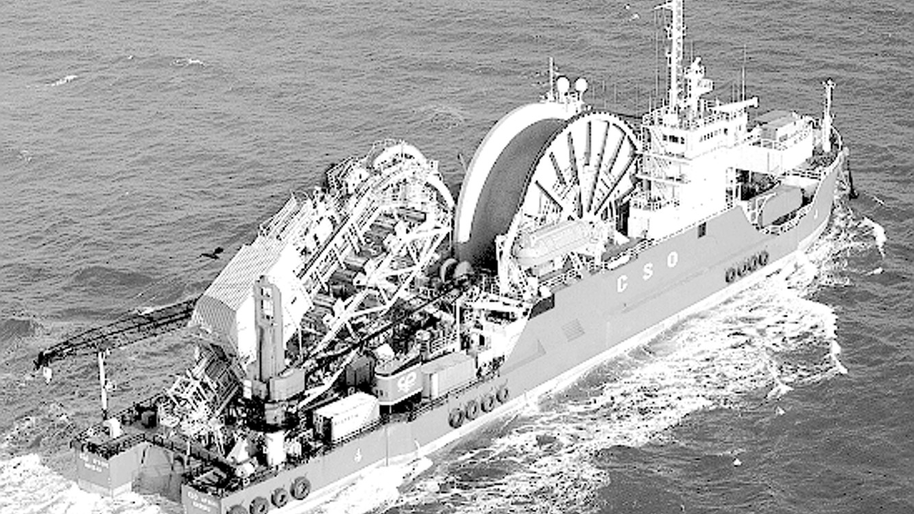 Pipelay Vessel Apache